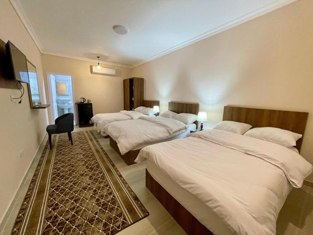 Glamour Pyramids Hotel 3*