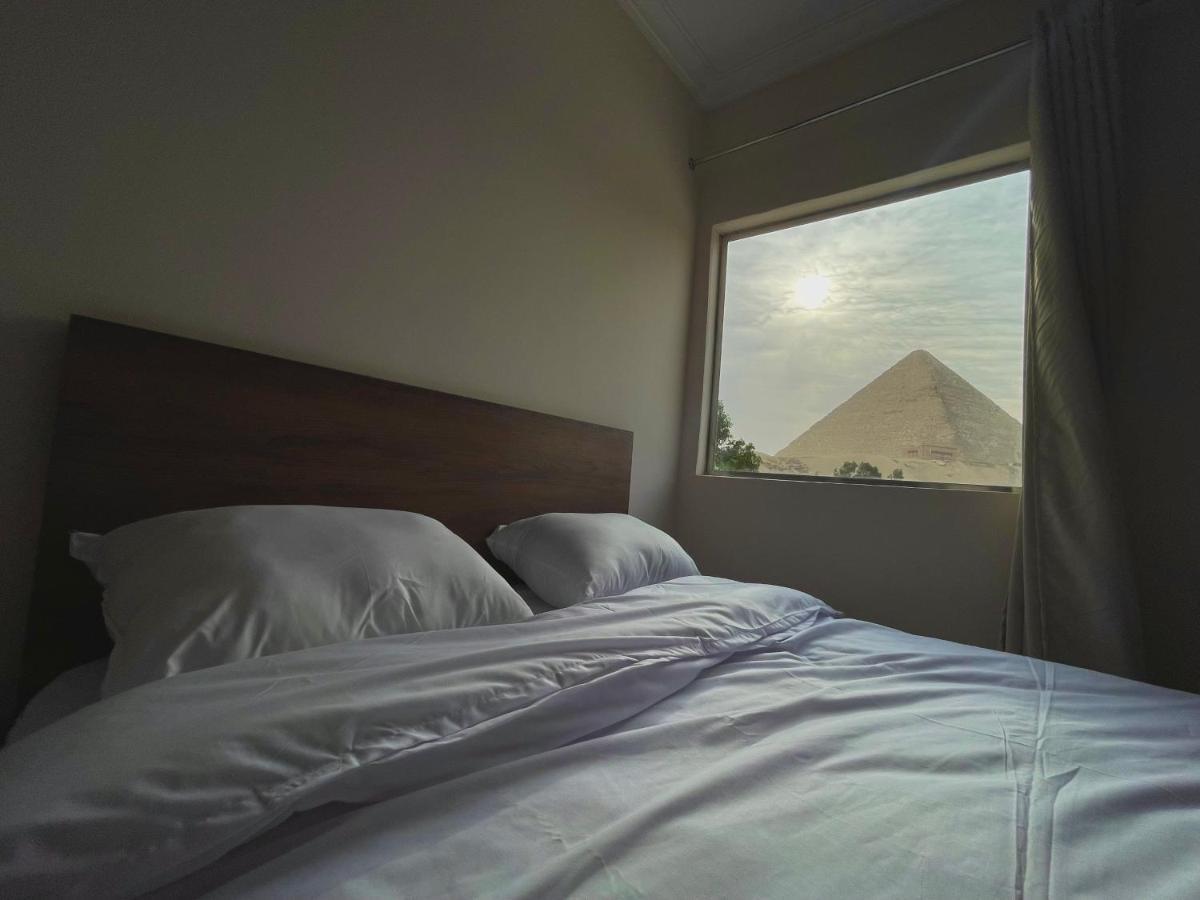 Glamour Pyramids