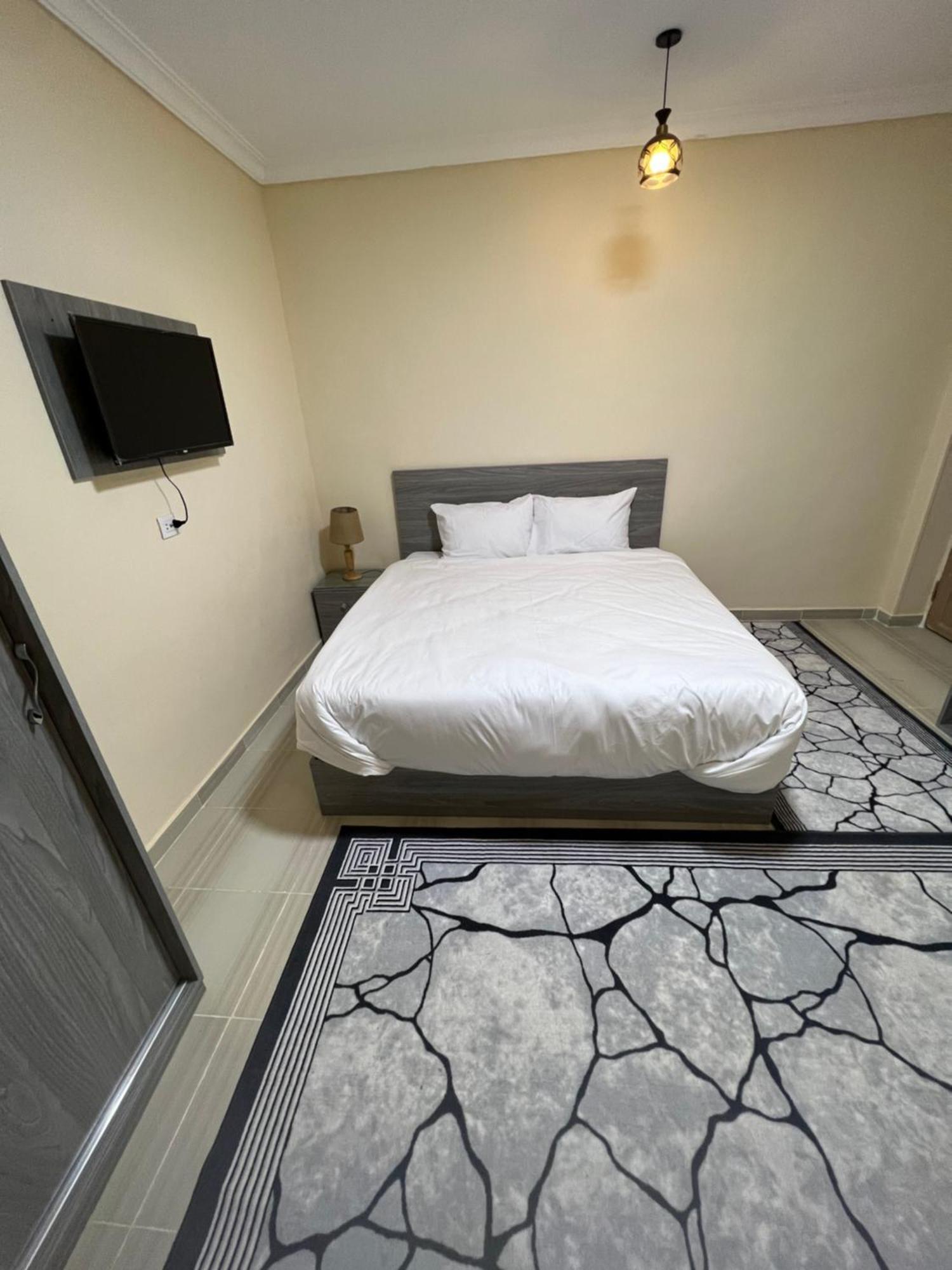 Hotel Glamour Pyramids 3*