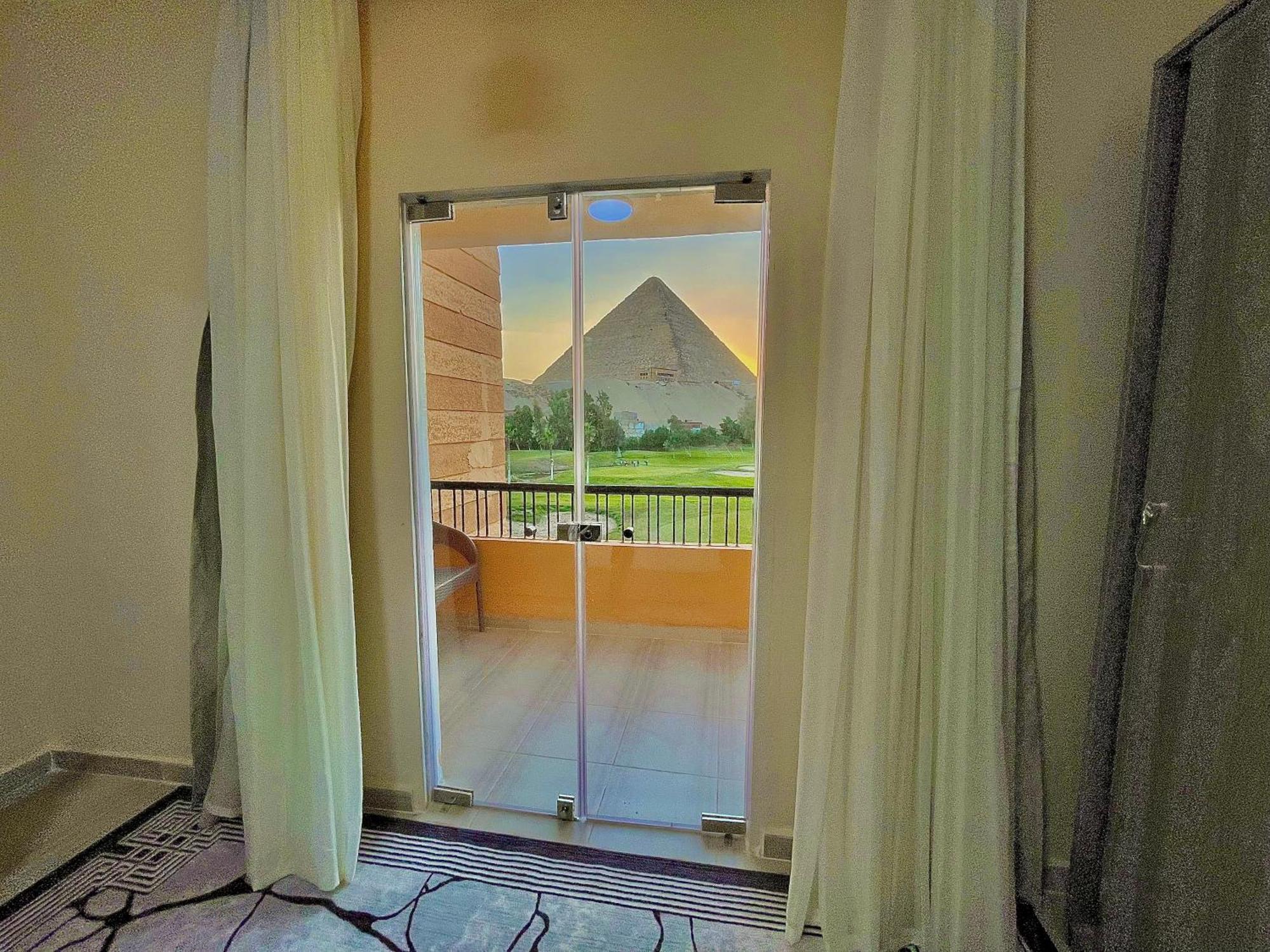 Glamour Pyramids Hotel